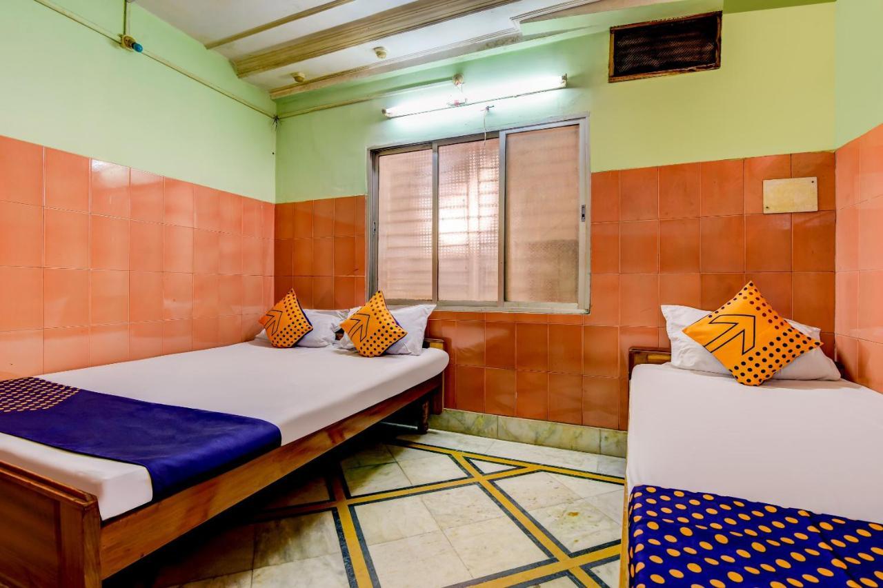 Oyo 63538 Hotel Lotus 1 Khanapara Экстерьер фото